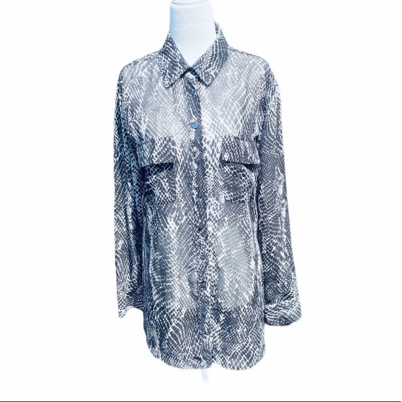 KENNETH COLE**Python Print Blouse**Medium $118 - Picture 2 of 5